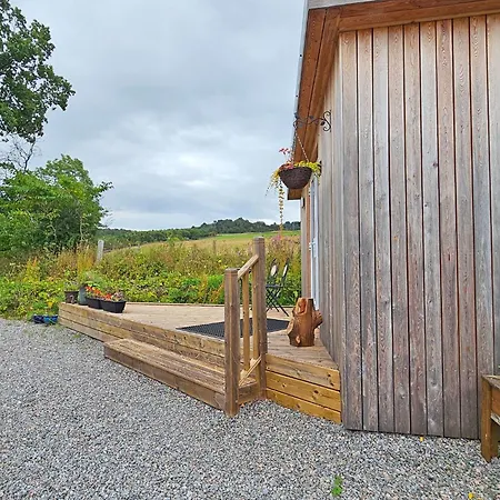 The Drey Inchberry Апартаменти *